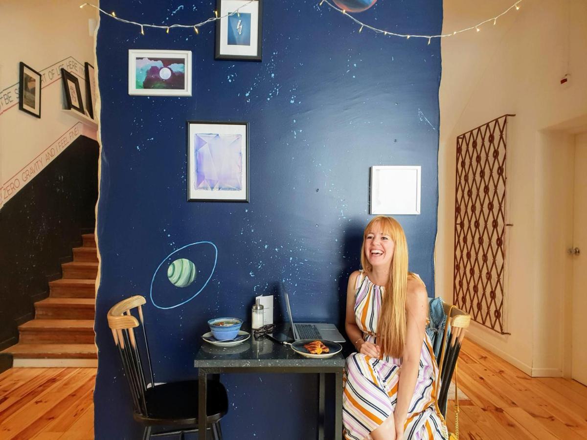 Supernova - Hostel&café * Oporto
